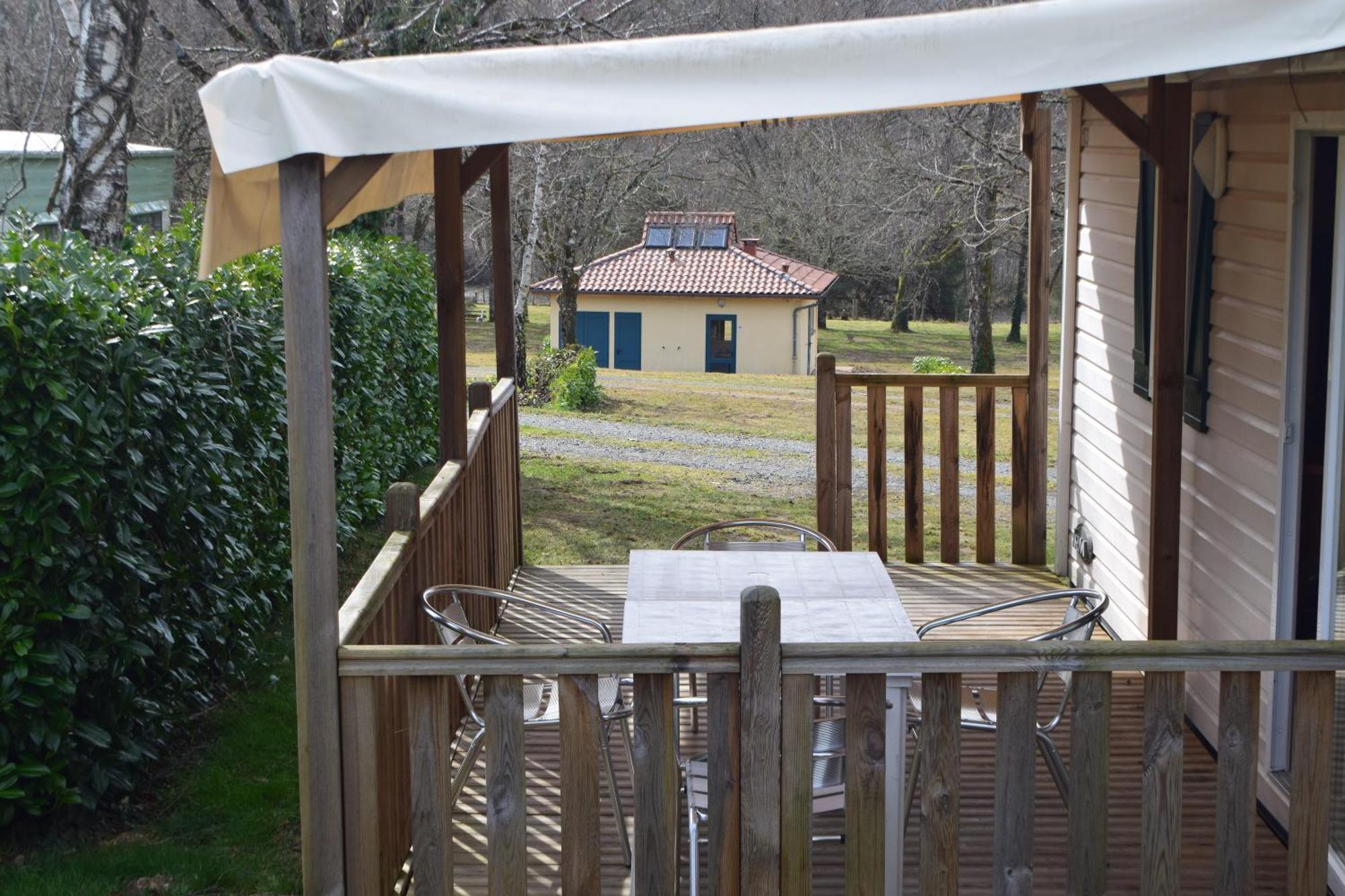 Camping De Ladignac Le Long Bel Air Exterior photo
