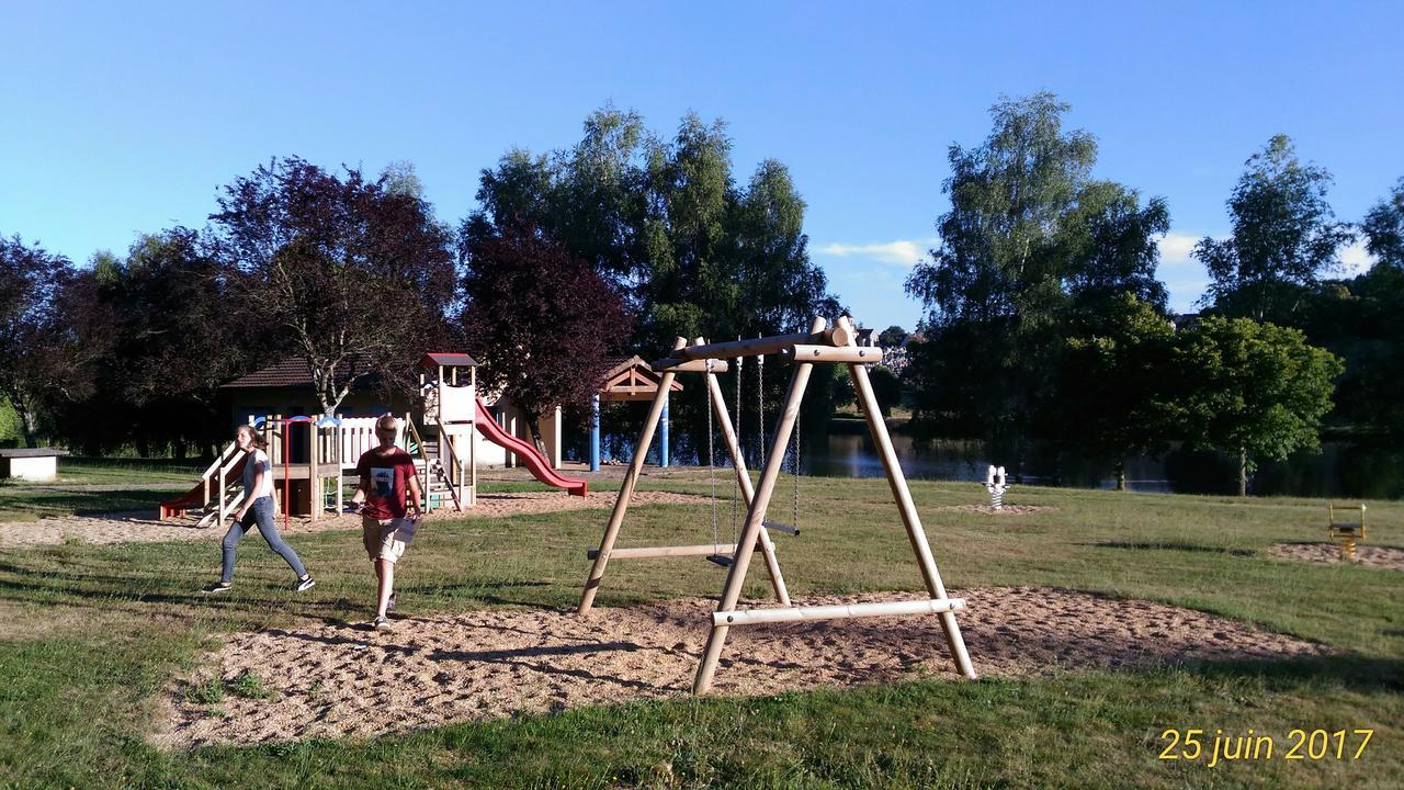 Camping De Ladignac Le Long Bel Air Exterior photo