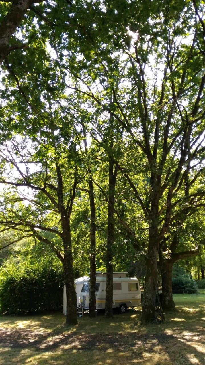 Camping De Ladignac Le Long Bel Air Exterior photo