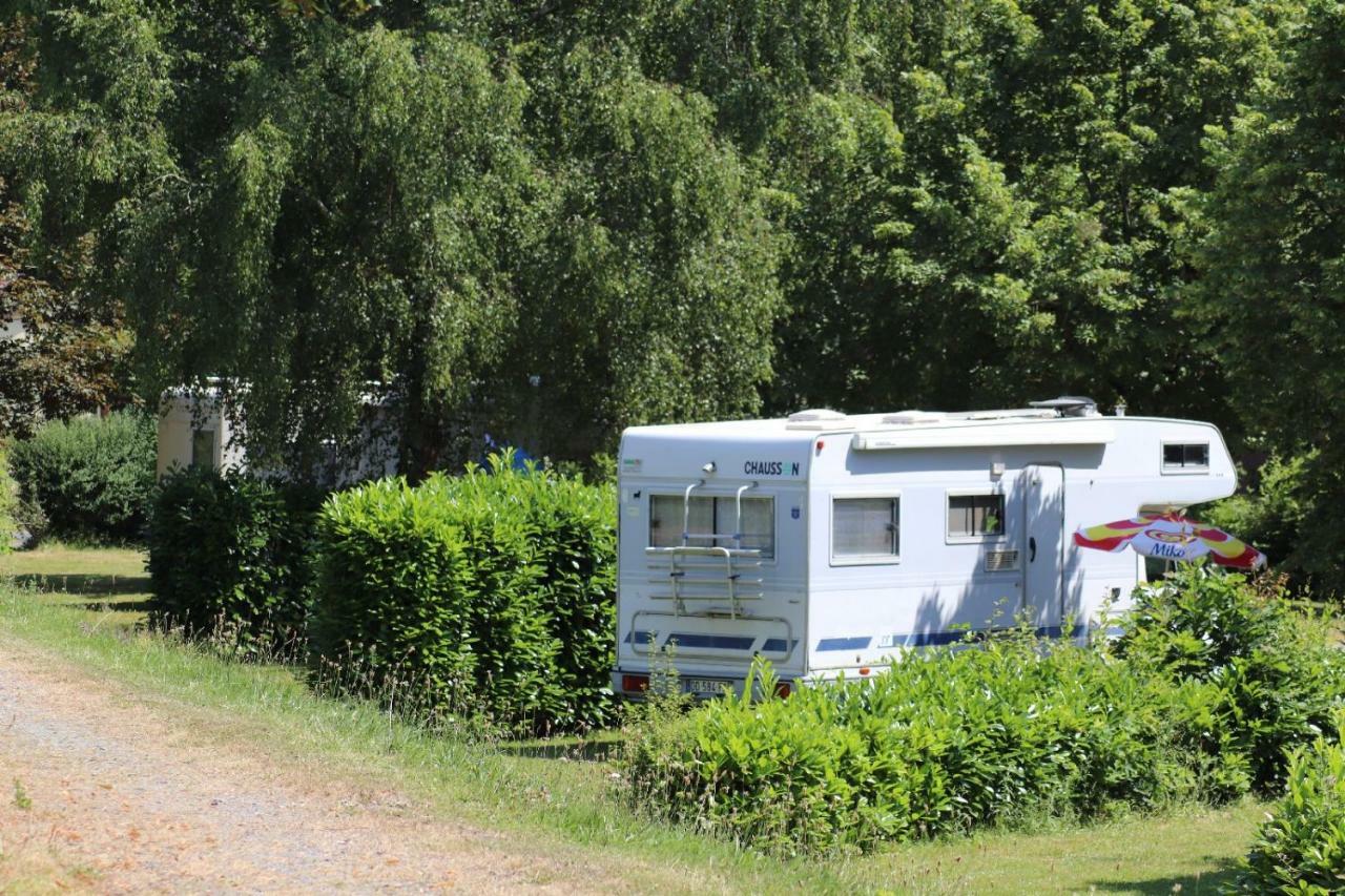 Camping De Ladignac Le Long Bel Air Exterior photo