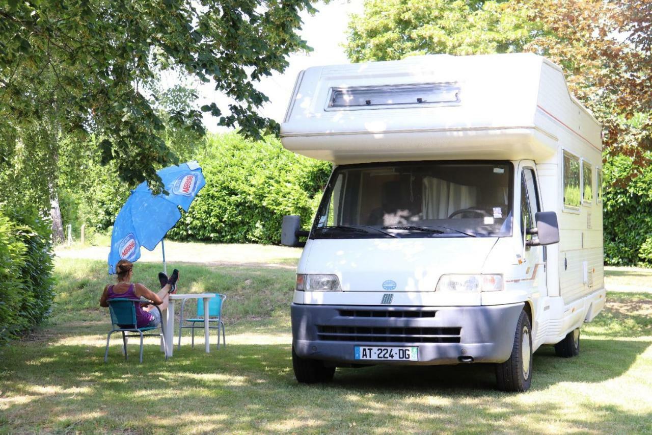 Camping De Ladignac Le Long Bel Air Exterior photo