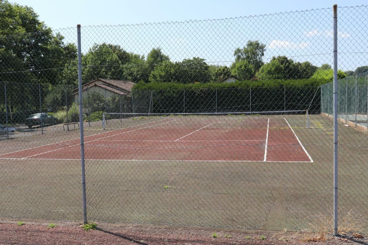 Camping De Ladignac Le Long Bel Air Exterior photo